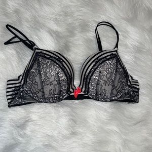 Victoria’s Secret Very Sexy Push-up. Only worn once!